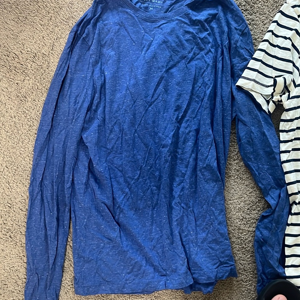 Banana Republic and J Crew tshirt package